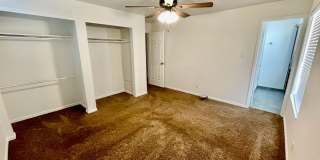Six Bedroom Home in Bloomington Ranches Gallery 9