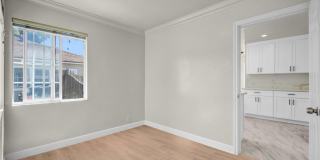 712 W Longden Gallery 6