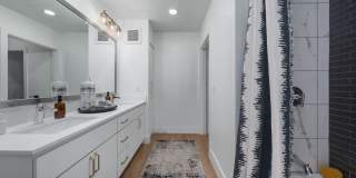 Aura Uptown Gallery 9