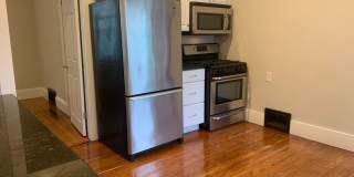 Spacious modern unit with great location in Southern Waltham available as early as 7/15/26 Gallery 4