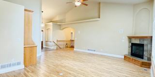 Stunning Executive 4 Bedroom 2 Bath Home in Northwest Loveland - 3-Car Garage! Gallery 8