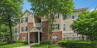 Lexington on the Green Gallery 1