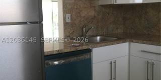 7722 Camino Real 7722 Camino Real Gallery 4