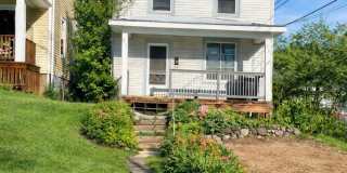 AVAILABLE JUNE 1st - Great 4 Bed, 1 Bath in East Duluth! Gallery 1