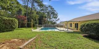 Your Own Backyard Oasis – 3 Bedroom Pool Home in South Crestview! Gallery 49