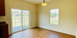 3 Bedroom, 2.5 Bath Two Level Townhouse Gallery 6