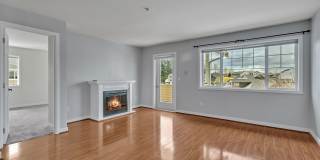 Perfectly Placed Condo In the Heart of Puyallup Gallery 8