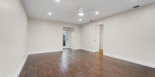 11910 Butternut Street Gallery 13