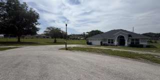 1325 Oakwood Ct Gallery 1