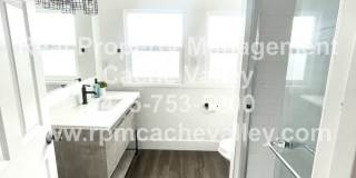Beautiful 2 Story 3 bed 2 bath home ready for June Move-In! Gallery 5