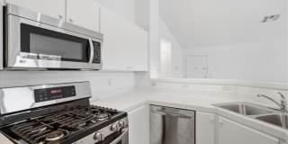556 Yacht Harbor Drive Gallery 7
