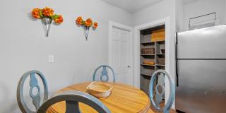 989 Union Street Gallery 12