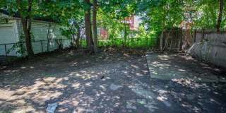 Newly Renovated 4BR/2BA - 1215 E 113th St Gallery 20