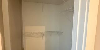 581 JAMESTOWN Gallery 20