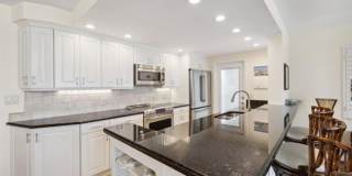 3000 Gulf Shore Blvd N unit: 207 Gallery 11