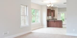 Beautiful Town Home with Garage in Chelsea... Available to View Now!!! Gallery 4