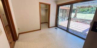 Charming Mid-Century Modern Home Just Minutes from the U of A! Gallery 7