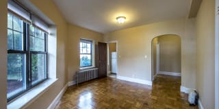 Elmwood Apartments Gallery 1