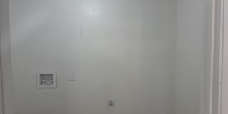 2726 E Colgate Street Gallery 16