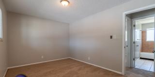14435 Olmsted Drive Gallery 10