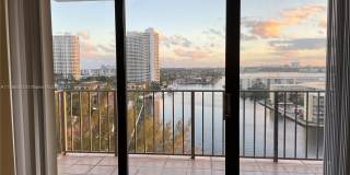 18151 NE 31st Ct Gallery 2