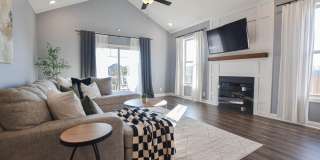 Pet Friendly Three Bedroom! Gallery 7