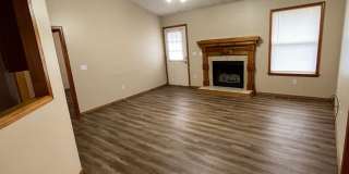 3 bedroom 2 bath home in Ozark! AVAILABLE NOW! Gallery 1