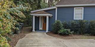 Rare.....One Bedroom One Bathroom Unit Available In Midtown! Gallery 3