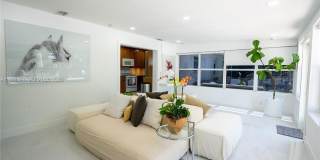 31 SW 6th St Gallery 7