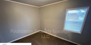 2412 Gentry Avenue Gallery 14