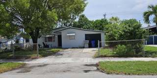 2740 NW 2ND Street Gallery 1