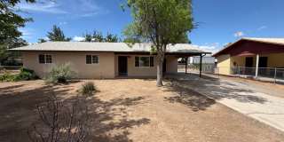 3 Bedroom Single Story Home Available Near E Main Street & Hwy 314 SW in Los Lunas! Gallery 4
