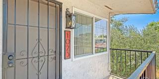 Comfortable 1B/1BA University Heights Unit with Excellent Road Connectivity Gallery 1