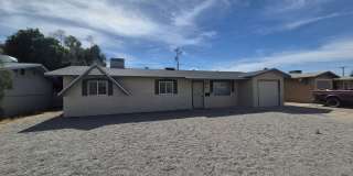 Large 4 Bed 2 Bath House Gallery 1