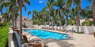 Seasonal Short-Term 2 Bedroom, 2.5 Bath Multi-Level Condo with Balcony and Patio located on Venice Island! Gallery 5