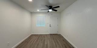 2 Bed 1 Bath Remodeled Unit in North Phoenix Gallery 4