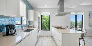 332 Balboa St Gallery 19