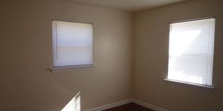 Cozy Two Bedroom Home! Cozy Two Bedroom Home! Gallery 5