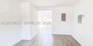 2855 Royal Palm Ave Gallery 2