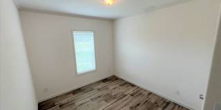 5680 Woodford St Gallery 9