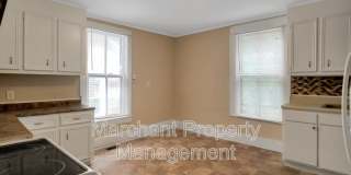 522 Perry Avenue Gallery 13