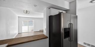 Charming 2BR Townhome in Aurora Gallery 9