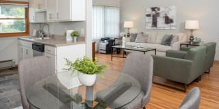 South Highland Apartments Gallery 1