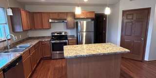 Stadium Commons Upper Unit Gallery 21