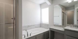 Come check out this Riverwood home in Lowell! Gallery 20