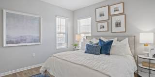 Viewpointe Gallery 11