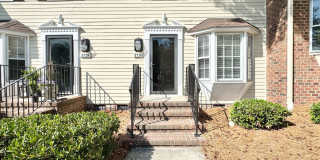 2 Bedroom Townhome in NW Greensboro near parks and Greenway Gallery 3