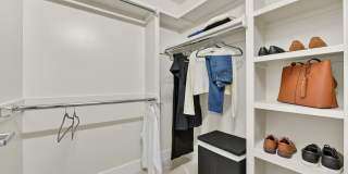 Richmond Square Apartments Gallery 8