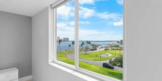 301 Lake Shore Drive unit: 411 Gallery 16