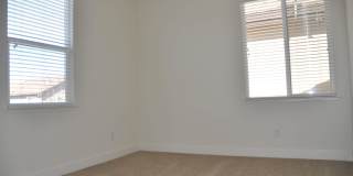 Beautiful North Natomas 3/2 plus LOFT!  Please read entire ad prior to requesting a viewing! Gallery 7